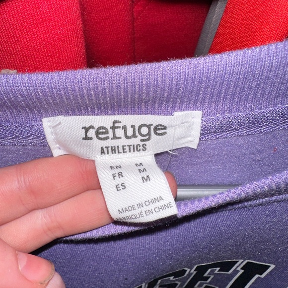 LA crewneck *sale* (read description) - Picture 3 of 3